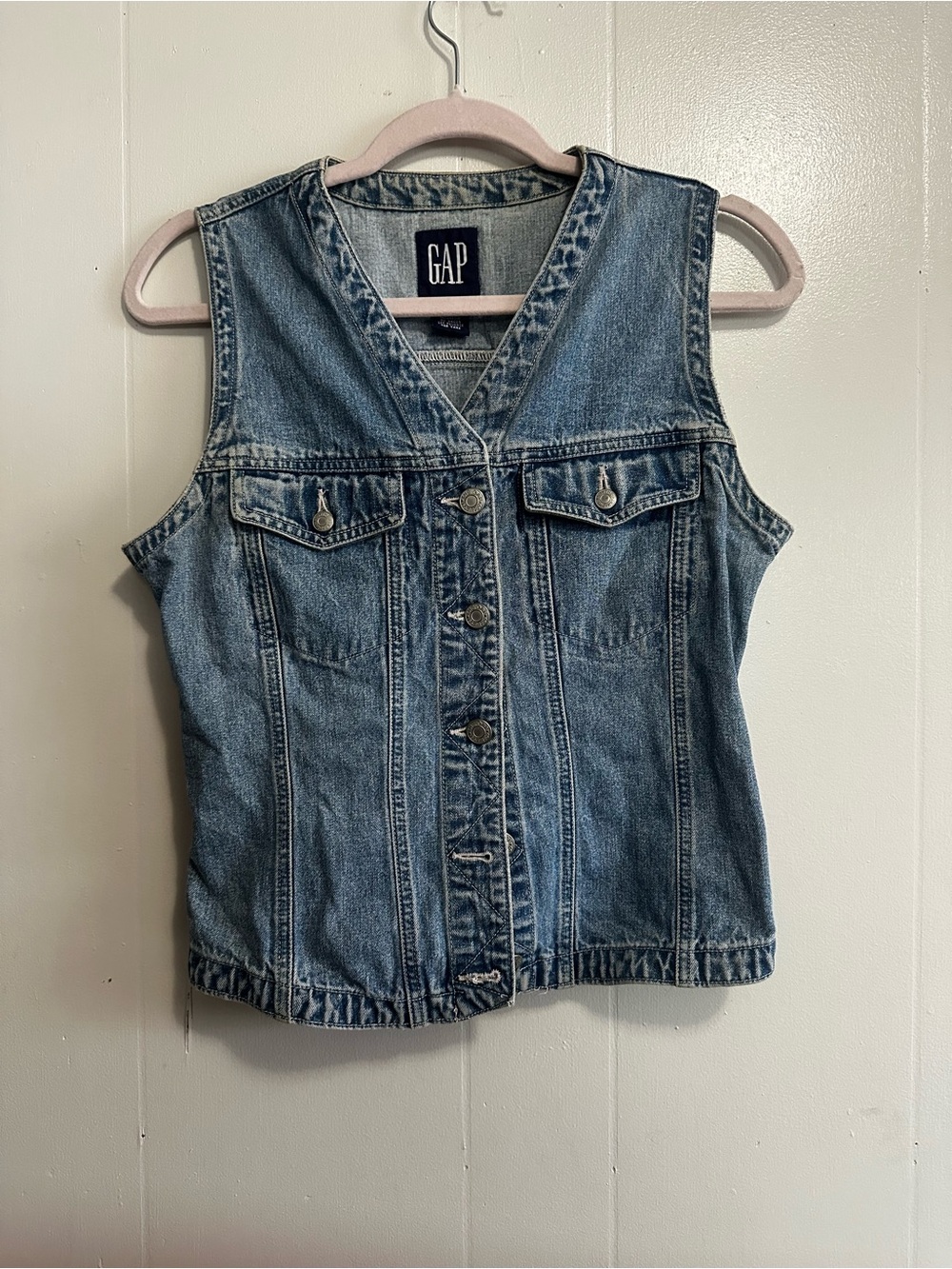 GAP Navy & Light Blue Denim Label Detail
